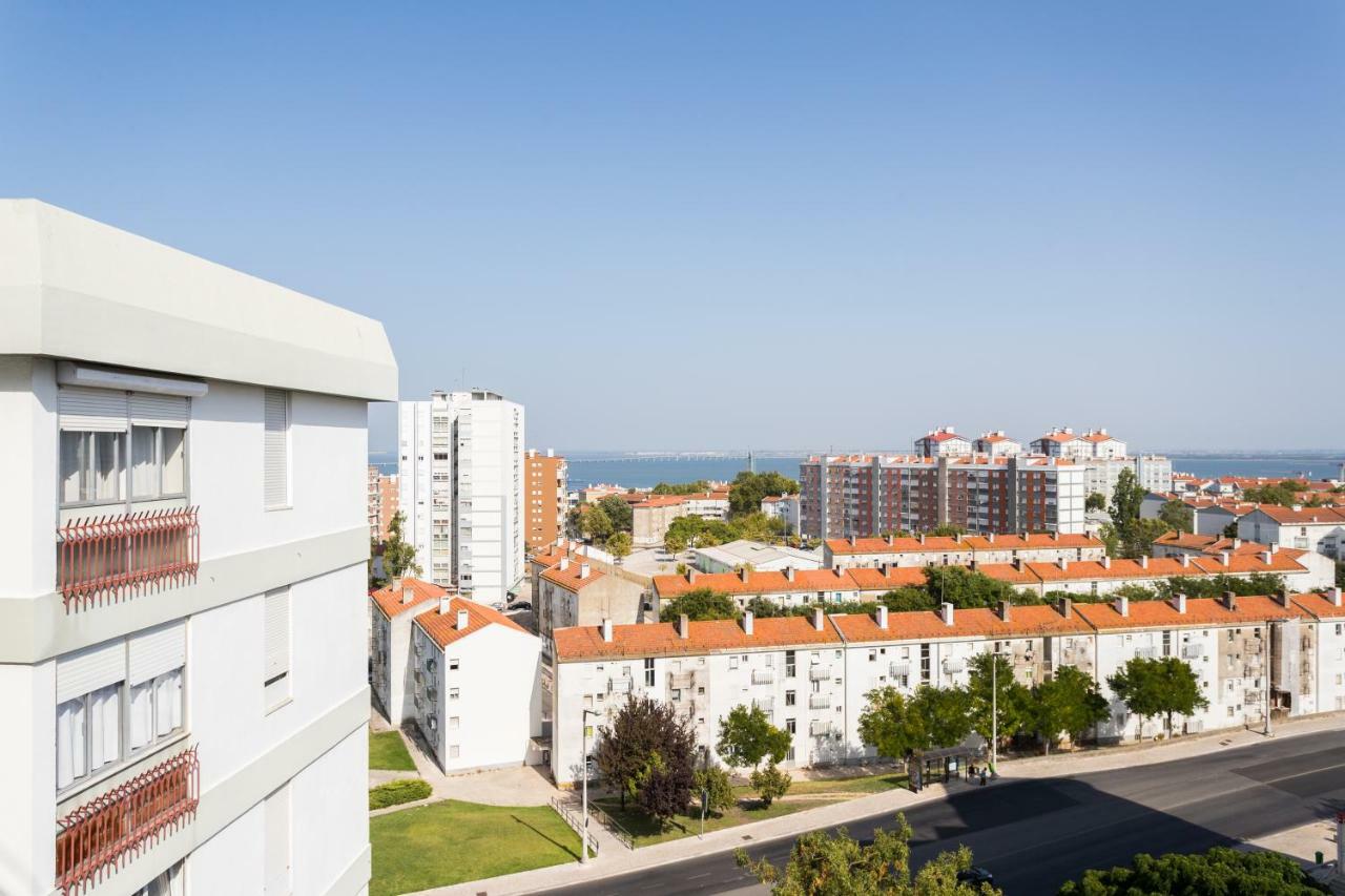 Lisbon Airport Suites Exterior photo